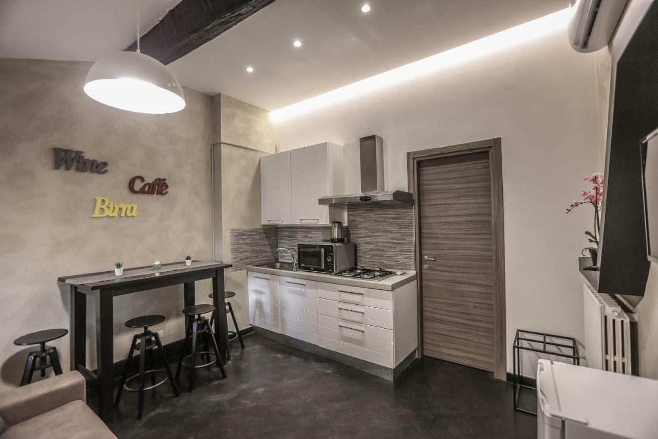 Stylish Apartment Near Duomo Милано Екстериор снимка