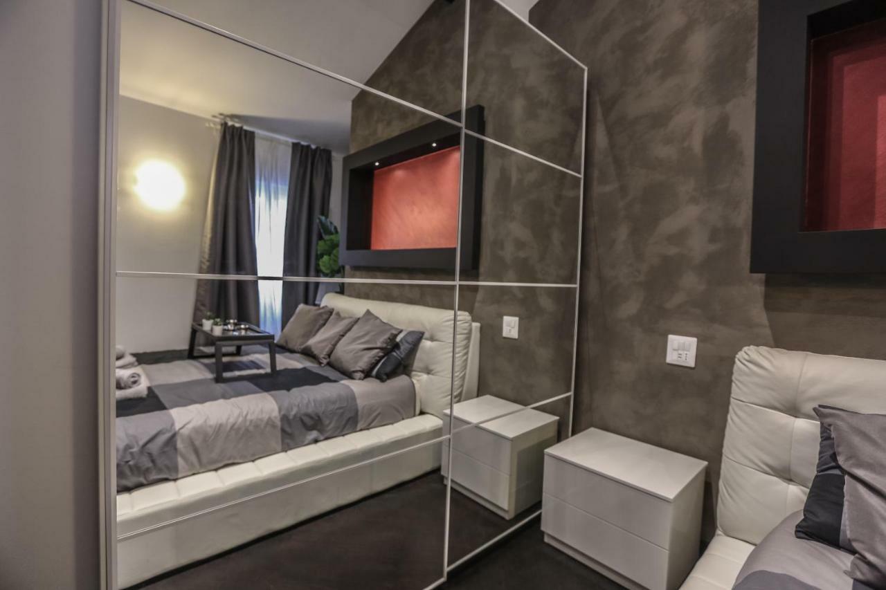 Stylish Apartment Near Duomo Милано Екстериор снимка
